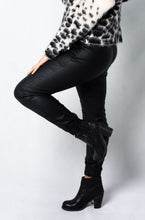 Load image into Gallery viewer, Abby Jeans Pants - Black
