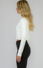 Load image into Gallery viewer, Dayana Knit Crop - White
